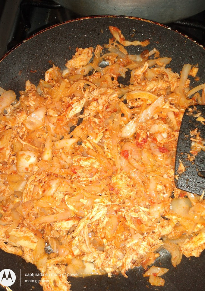 Una foto de Tinga de pollo, a mi estilo