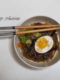 Il brodo freddo per Memil Makguksu