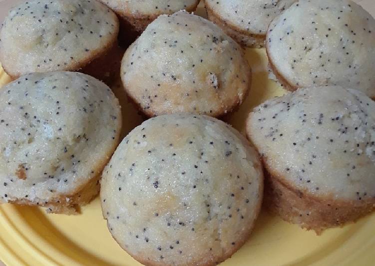 Steps to Prepare Perfect Lemon Poppy Seed Muffins