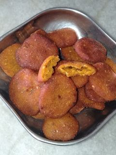 મકાઈ ના વડા (Makai Vada Recipe In Gujarati) રેસીપી મુખ્ય ફોટો