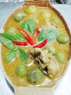 รูปของ แกงเขียวหวานไก่มะเขือไข่เตา