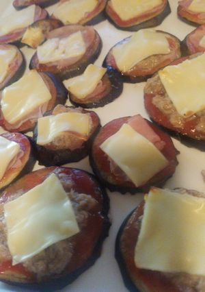 Una foto de Pizzetas de berenjena