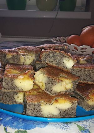Mákos vanília pudingos bögrés süti recept fotója