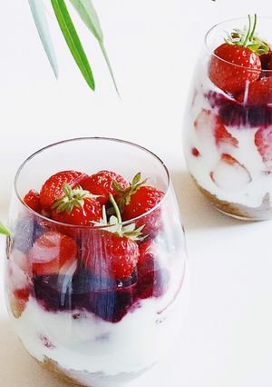 Foto de Trifle de iogurte e morangos