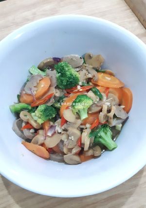 Foto resep Brokoli Wortel cah Jamur