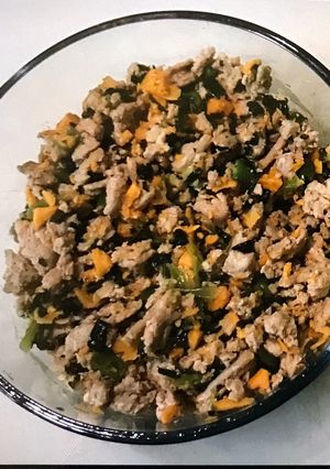 A picture of BEAR’s ORGANIC DOG FOOD “Doggie Num-Nums” 🐾.