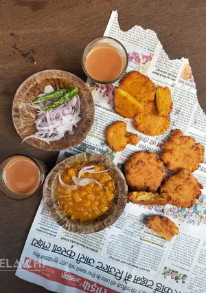 A picture of Pyaazi.