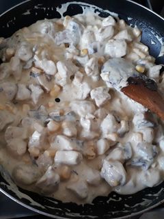 Una foto de Champiñones con crema a mi gusto