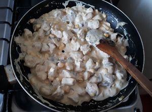 Una foto de Champiñones con crema a mi gusto