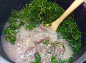 Hình của món Cháo lá đinh lăng.