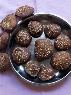 બાજરી ના વડા (Bajri Vada Recipe In Gujarati) રેસીપી મુખ્ય ફોટો