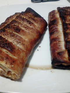 Una foto de Rollo de hojaldre con salmón