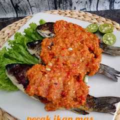 A picture of Pecak Ikan Mas.