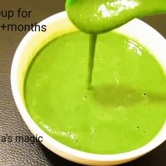 A picture of Palak soup for babies|Spinach soup for 8+months babies.