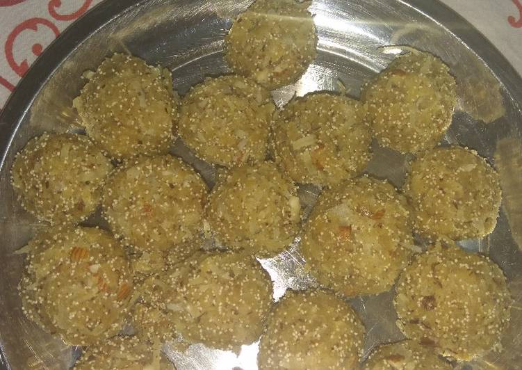 Recipe of Speedy Poppy seeds jaggery laddu