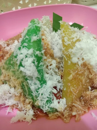 Langkah Gampang Menyiapkan Resep Lupis ubi kayu/singkong vla durian yang Bisa Manjain Lidah Anti Ribet, Bisa Manjain Lidah