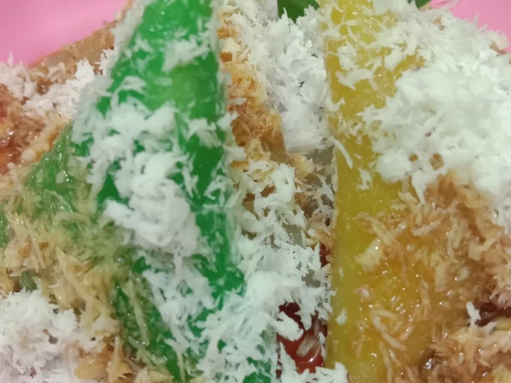 Langkah Gampang Menyiapkan Resep Lupis ubi kayu/singkong vla durian yang Bisa Manjain Lidah Anti Ribet, Bisa Manjain Lidah