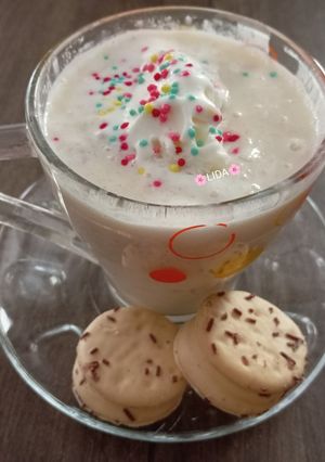 عکسی از دستور شیک هلو بستنی