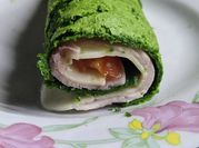 Una foto de crepas salada