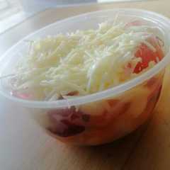 A picture of Salad buah ekonomis, tanpa mayo, cocok untuk dijual lagi.