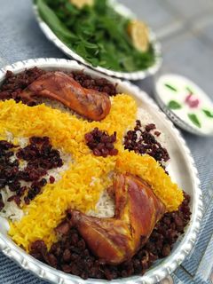 عکسی از دستور زرشک پلو با مرغ رژیمی