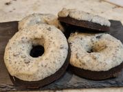 Una foto de donas sin huevo al horno