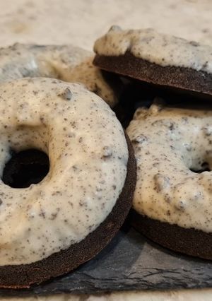 Una foto de Donuts de Oreo al horno con 4 ingredientes