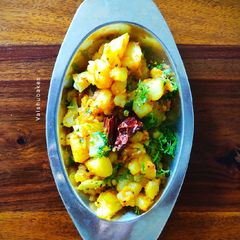 A picture of Jeera Aloo.
