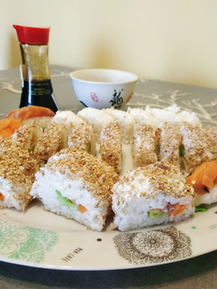 Una foto de Sushi 🍥 a mi gusto 😌