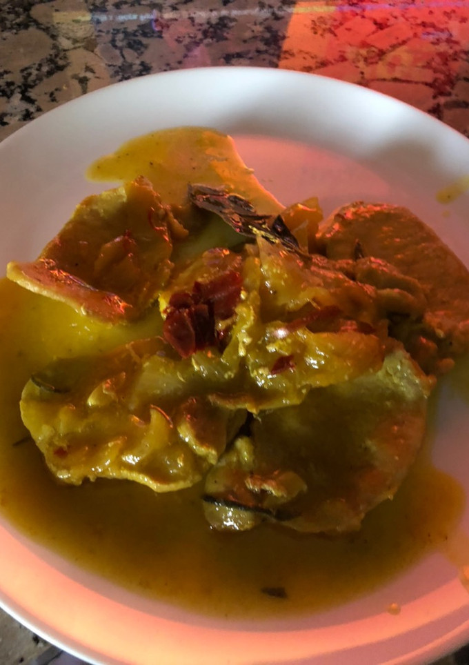 Una foto de Cinta de lomo en salsa
