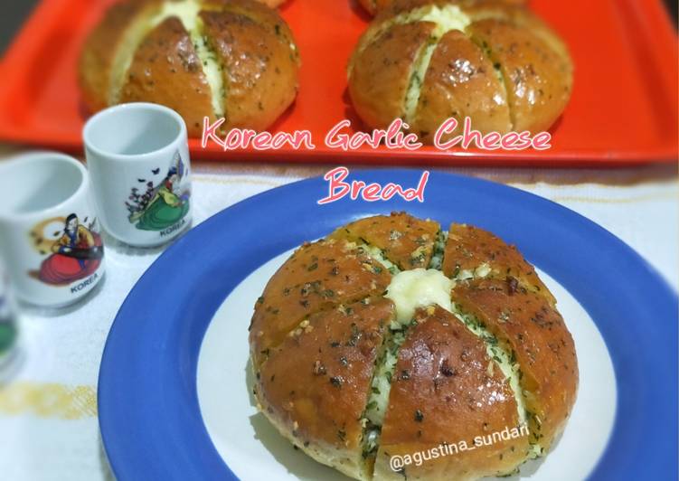 207. Korean Garlic Cheese Bread