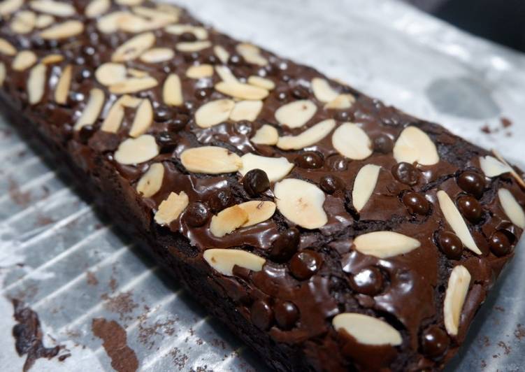 Bagaimana Membuat Chewy Brownies Ala Erlina Lim yang Sempurna