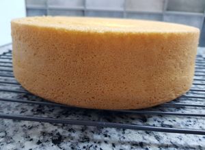 Una foto de Bizcochuelo de vainilla de 22 cm