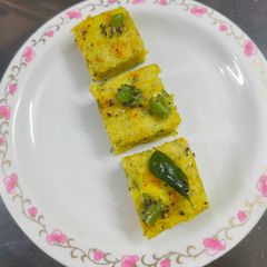 A picture of Moong dal Dhokla.