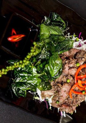 Hình của món Bắp Bò Chiên Sốt Tiêu Xanh.