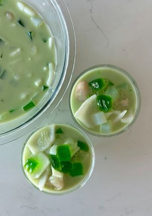 A picture of Buko Pandan Dessert.