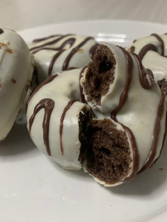 Una foto de Donetes de chocolate blanco