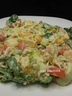 Una foto de Ensalada con pollo