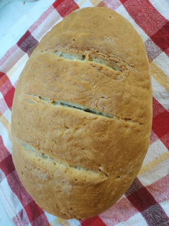 Egyszerű házi kenyér 🍞 recept fotója