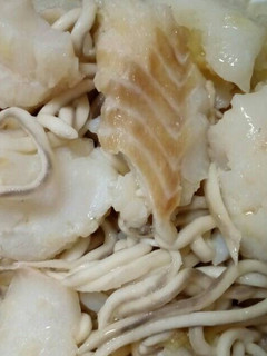 Una foto de Bacalao fresco con anguriñas