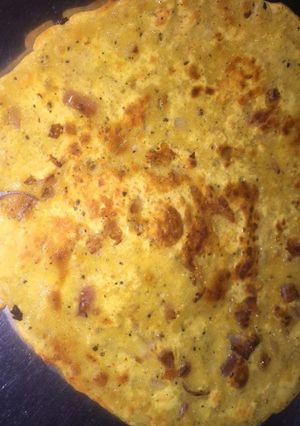 A picture of Besan chilla.