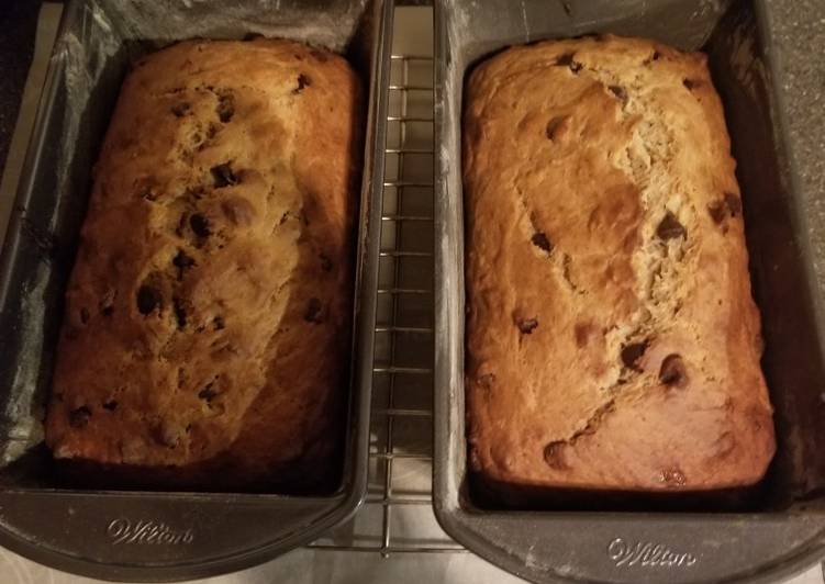 Steps to Make Speedy Banana bread with chocolate chips