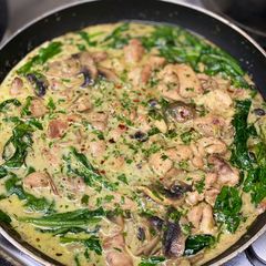 A picture of Creamy Chicken Spinach.