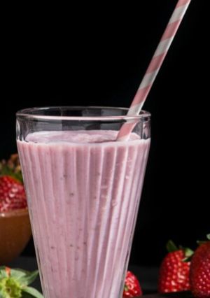 Una foto de Licuado o batido de frutilla 🍓