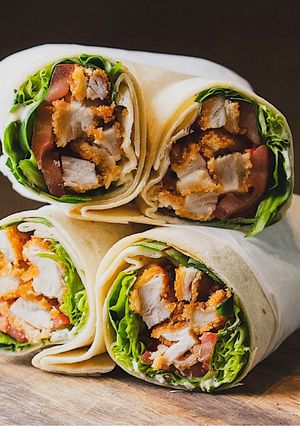 Foto principal de Wrap Integral de pollo con salsa de yogur