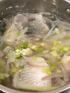 洋蔥鱸魚湯 的食譜成品照片