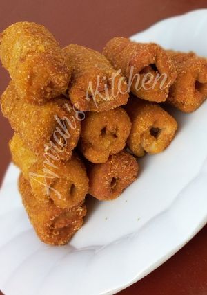 A picture of Crunchy bread rolls.