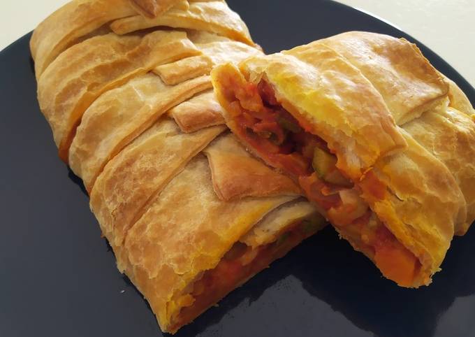 Come a Preparare Premiato Strudel salato ripieno con caponata