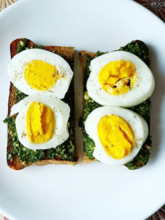 A picture of Egg Pesto Sandwich.