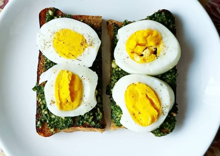 Recipe of Speedy Egg Pesto Sandwich